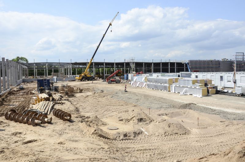 Heavy Lifting Equipment